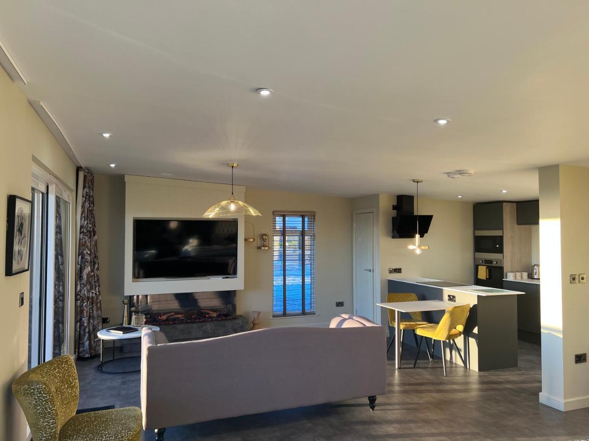Loudoun Mains Luxury Lodges Newmilns Exterior foto